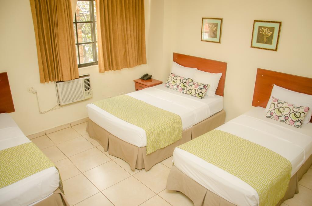 Residencial Cervantes 3*