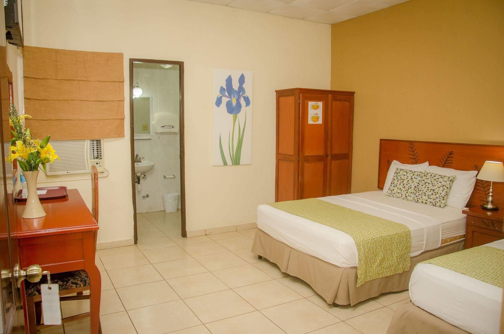 Hotel Residencial Cervantes David
