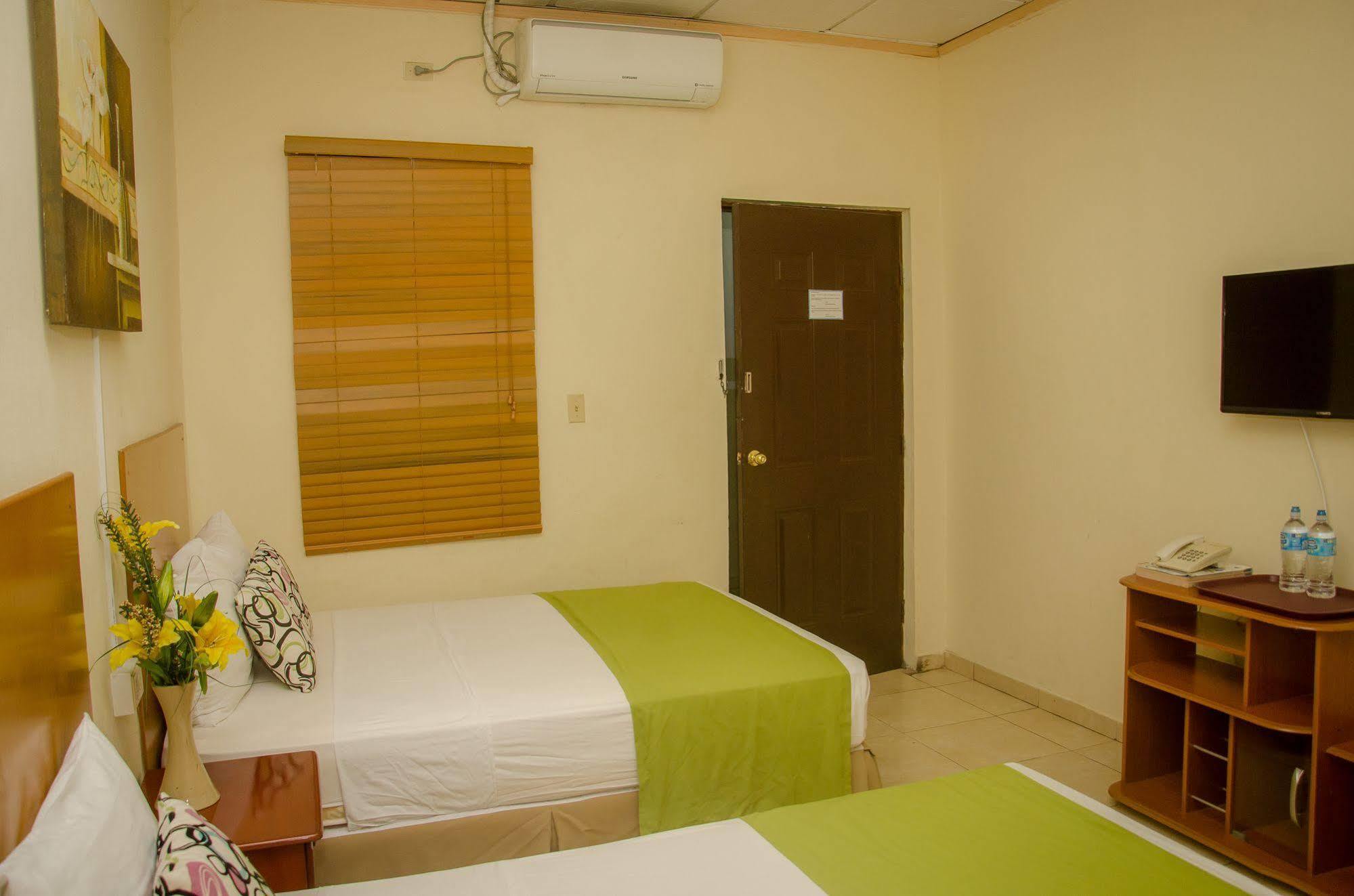 Hotel Residencial Cervantes